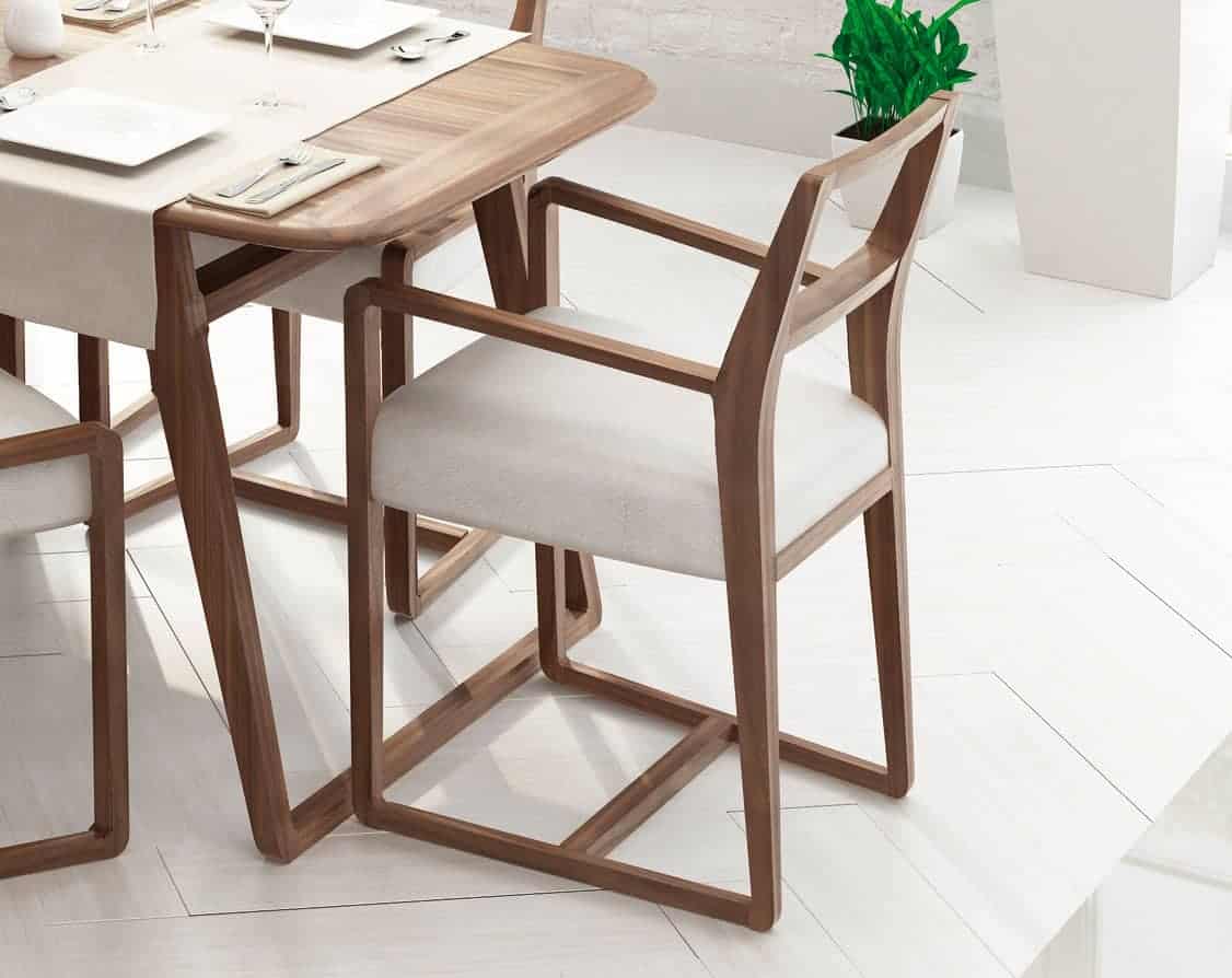 Silla de comedor de madera