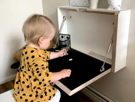 Mesa plegable para habitación infantil | Muebles El Paraíso
